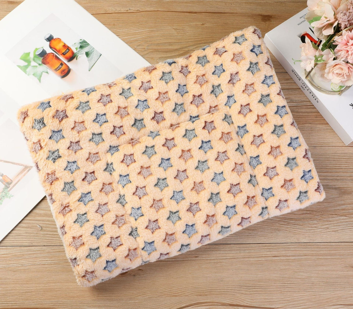 Selbstheizendes Katzenbett – Isolierte Liegefläche | Weich, waschbar, feuchtigkeitsbeständig